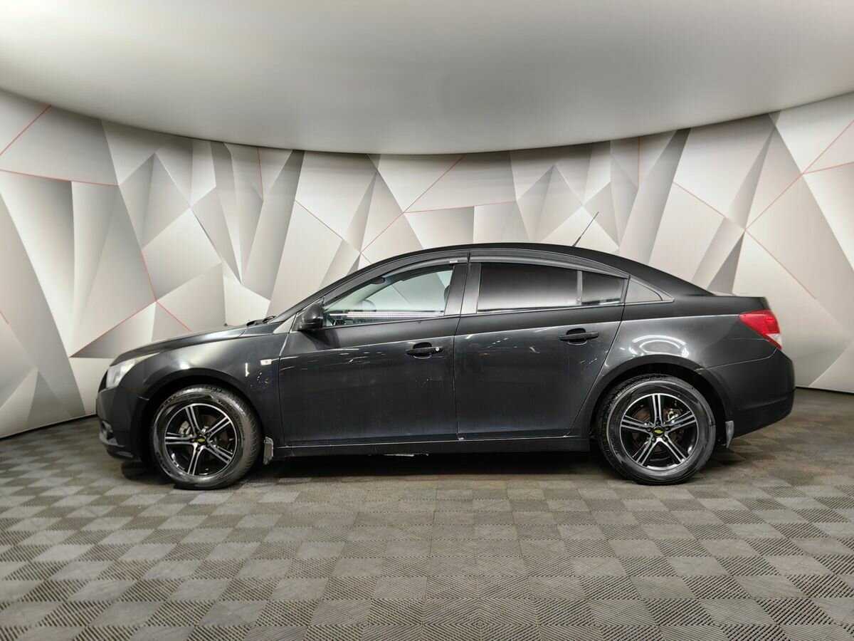 Купить Chevrolet Cruze с пробегом. Фото: #4
