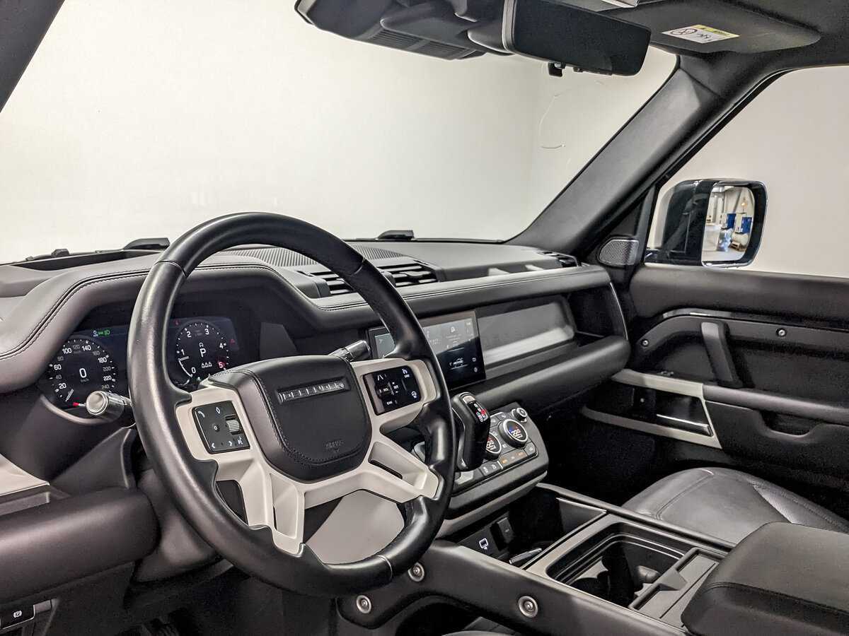 Купить Land Rover Defender с пробегом. Фото: #15