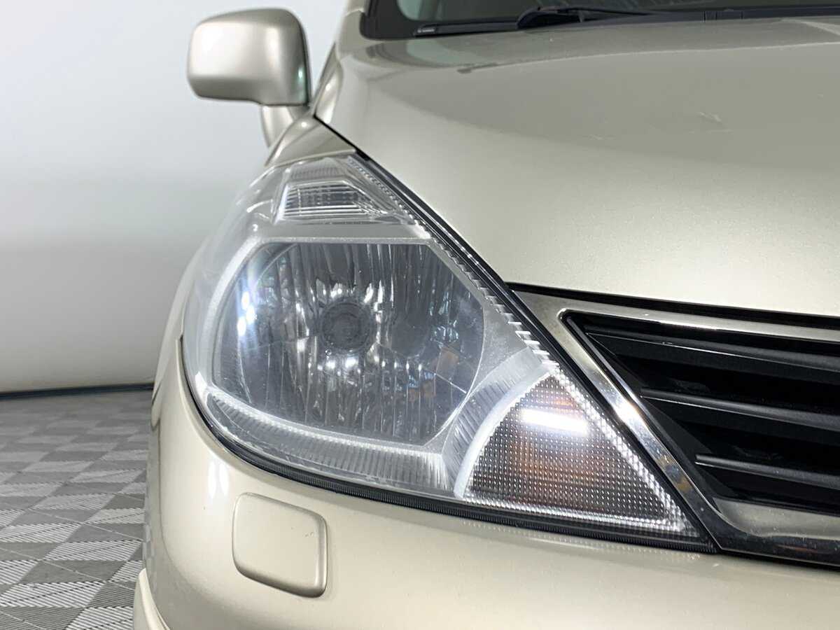 Купить Nissan Tiida с пробегом. Фото: #8