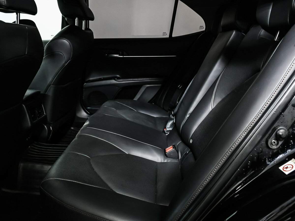 Купить Toyota Camry с пробегом. Фото: #13