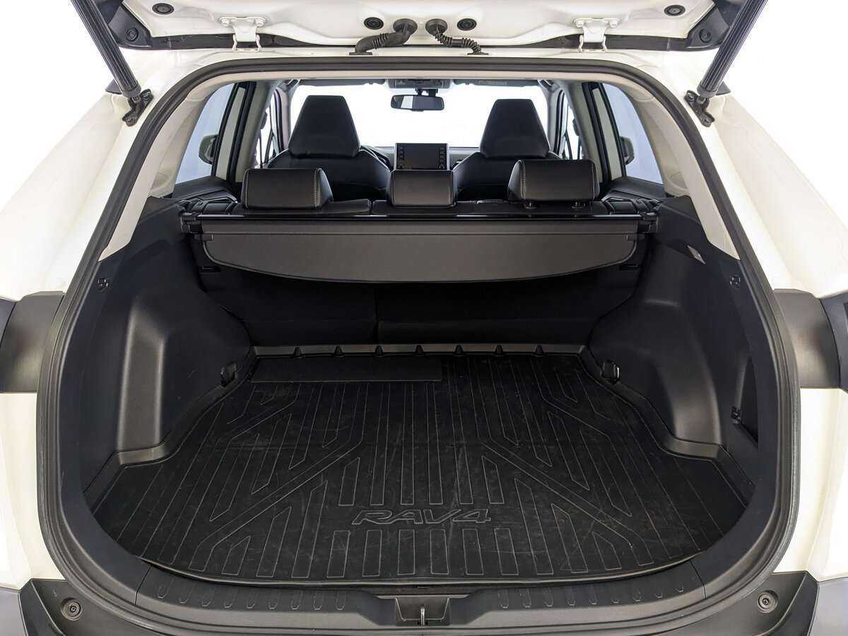 Купить Toyota RAV4 с пробегом. Фото: #9