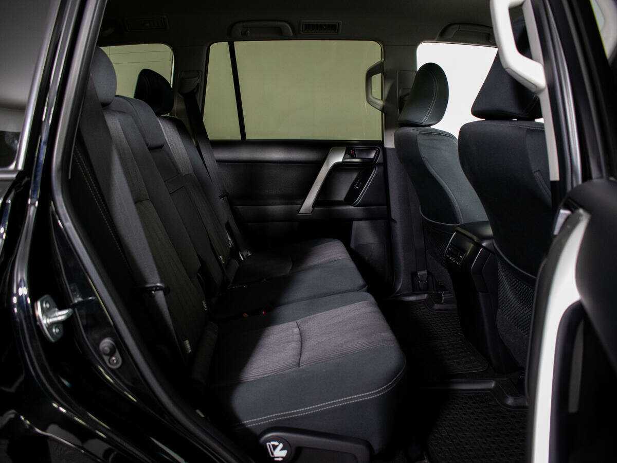 Купить Toyota Land Cruiser Prado с пробегом. Фото: #9