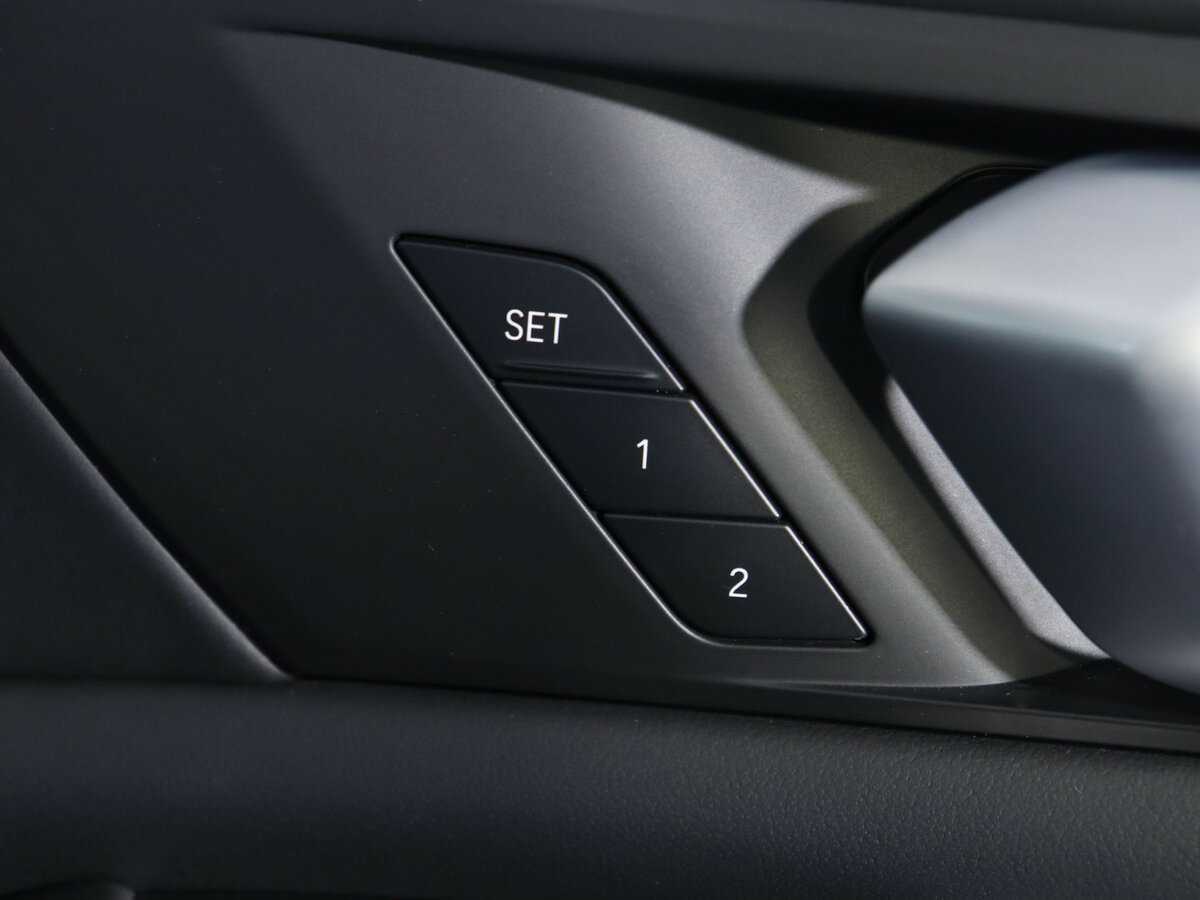 Купить BMW X7 с пробегом. Фото: #18