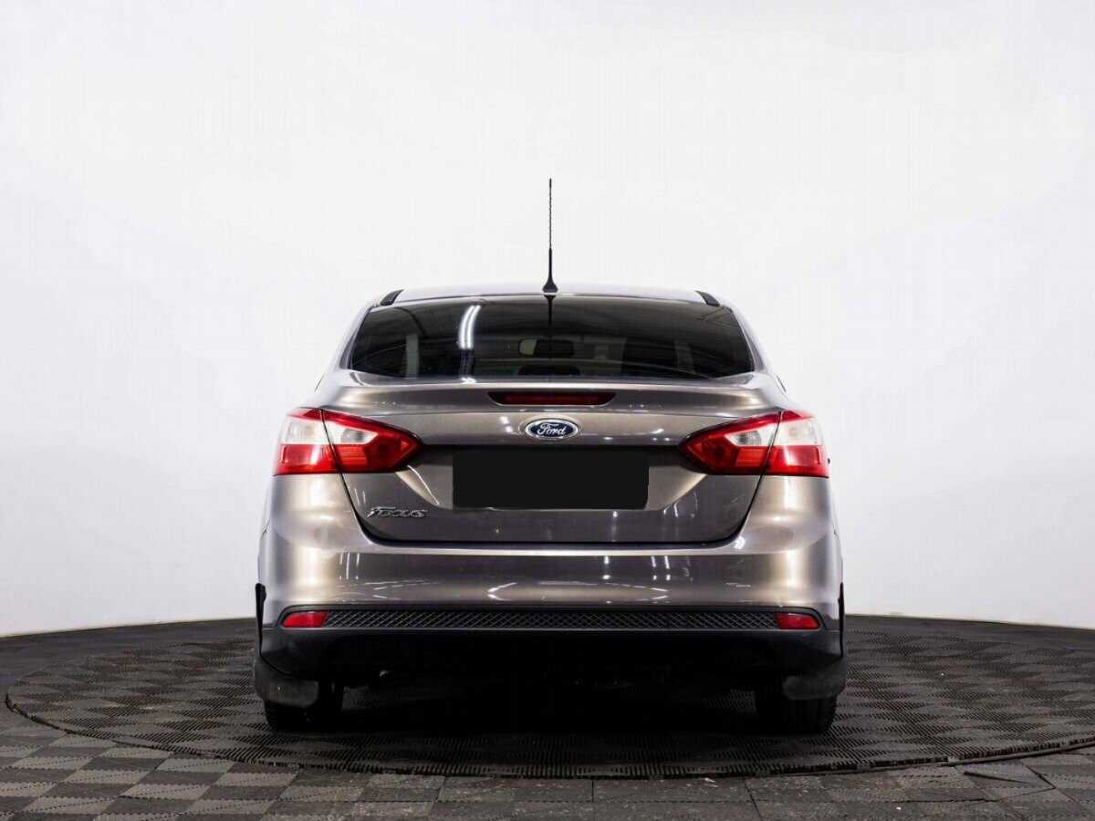 Купить Ford Focus с пробегом. Фото: #4