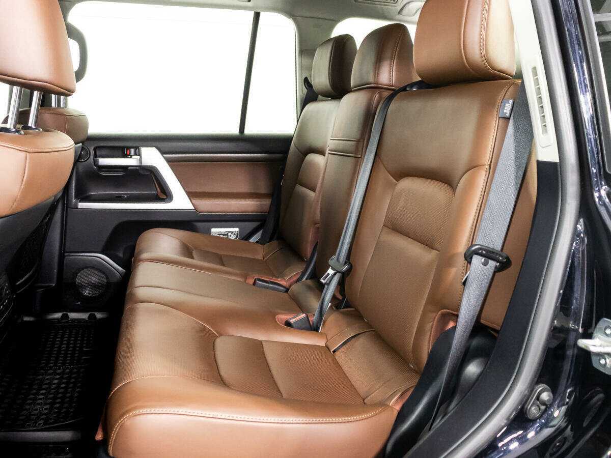 Купить Toyota Land Cruiser с пробегом. Фото: #8