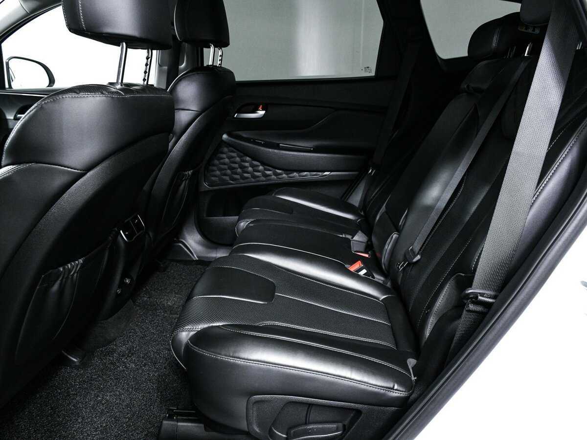 Купить Hyundai Santa Fe с пробегом. Фото: #11