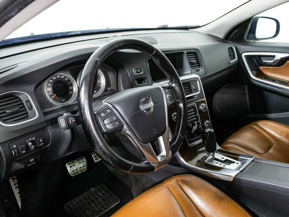 Купить Volvo S60 с пробегом. Фото: #11