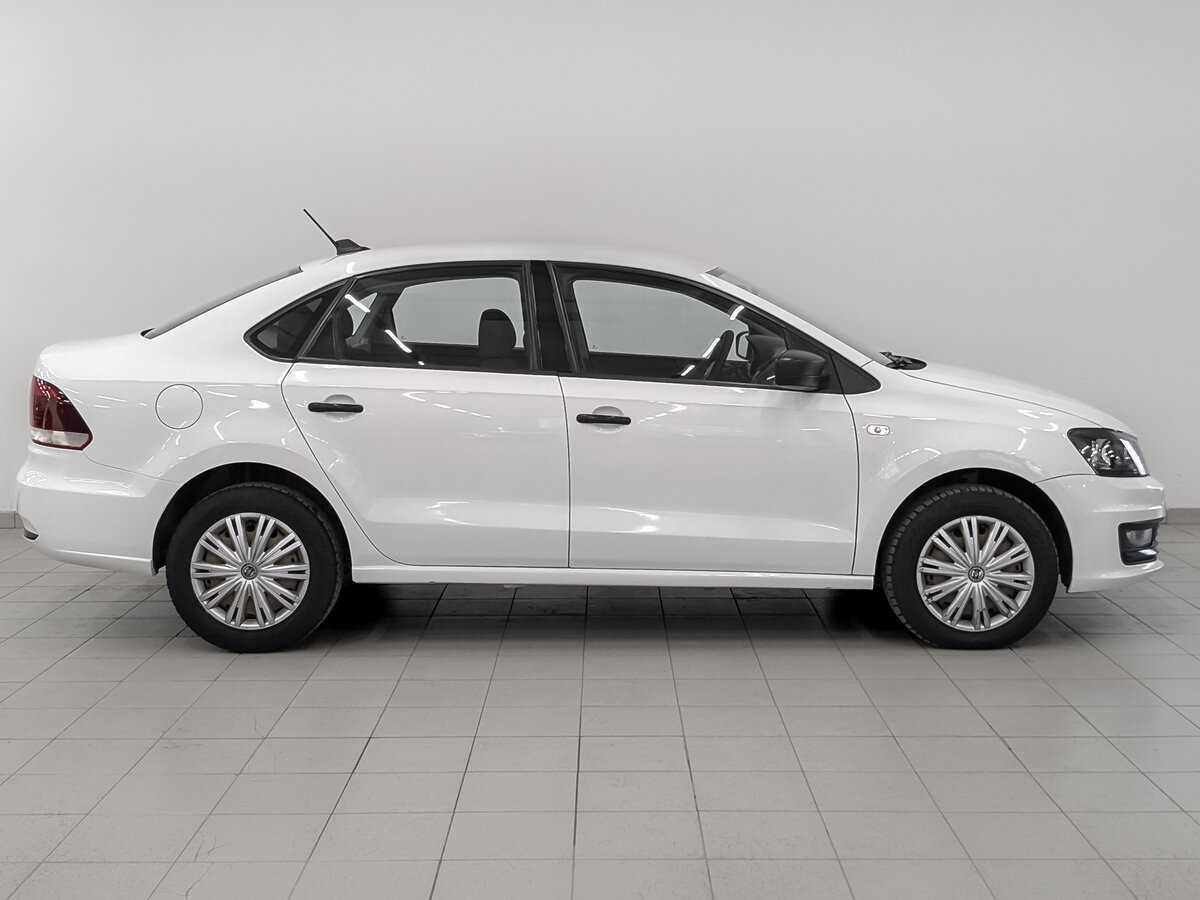 Купить Volkswagen Polo с пробегом. Фото: #3