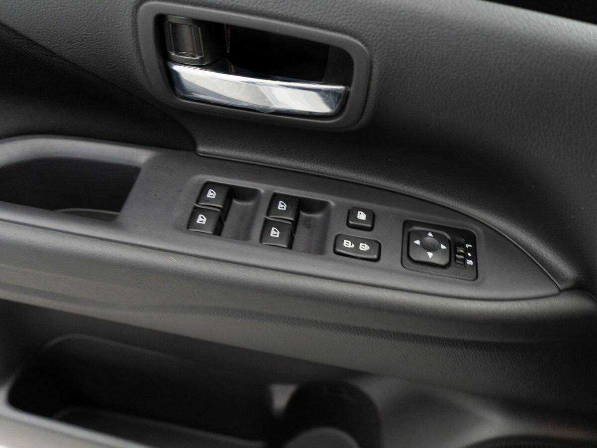 Купить Mitsubishi Outlander с пробегом. Фото: #13