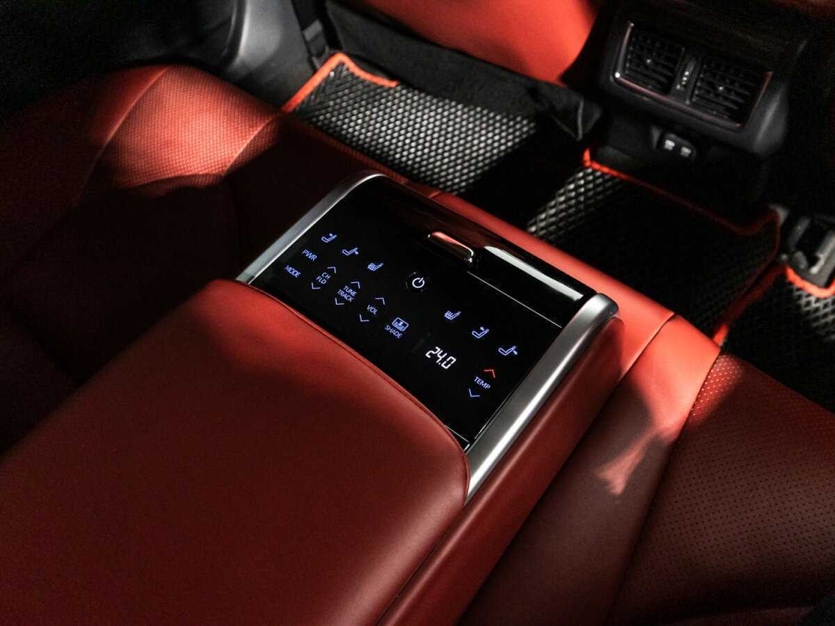 Купить Toyota Camry с пробегом. Фото: #26