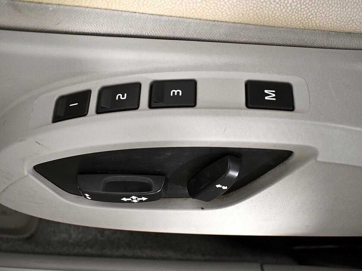 Купить Volvo C30 с пробегом. Фото: #13
