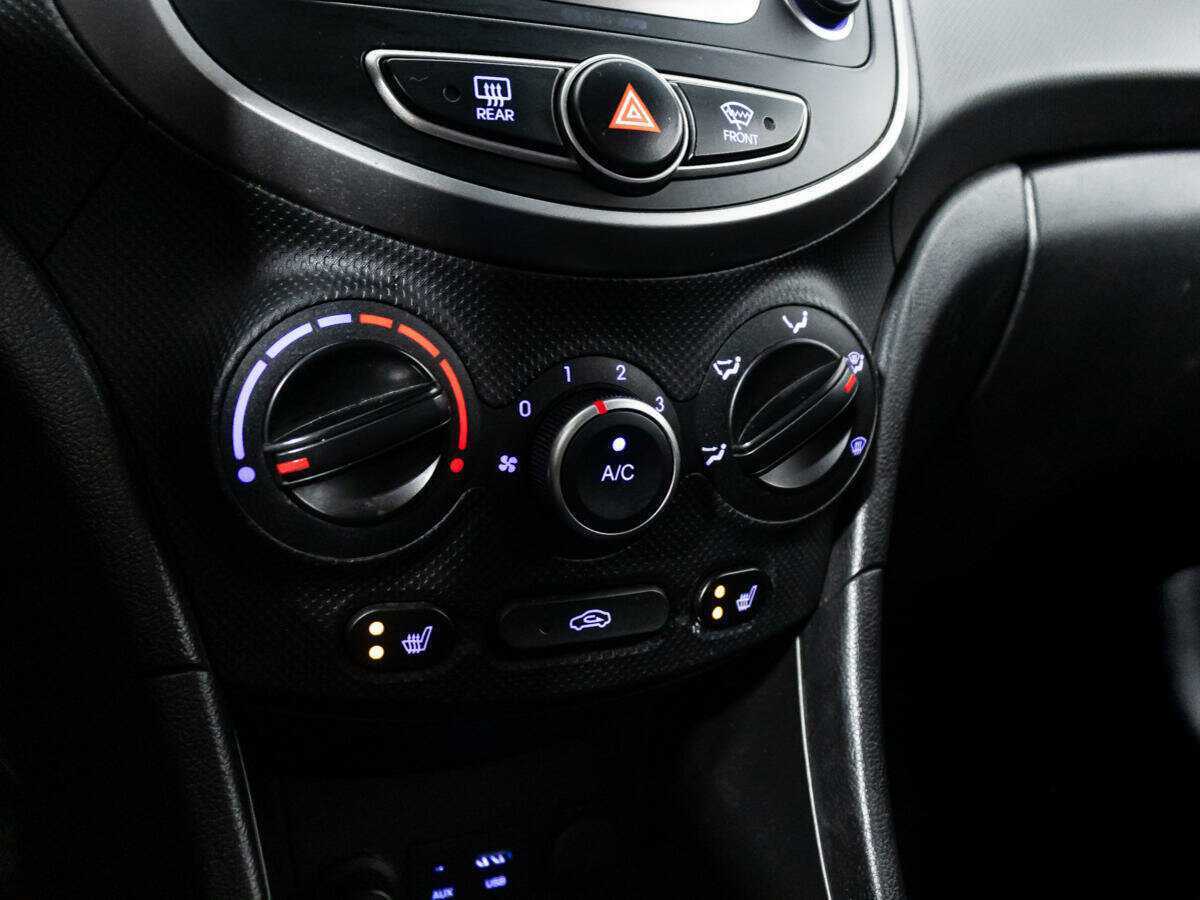 Купить Hyundai Solaris с пробегом. Фото: #14