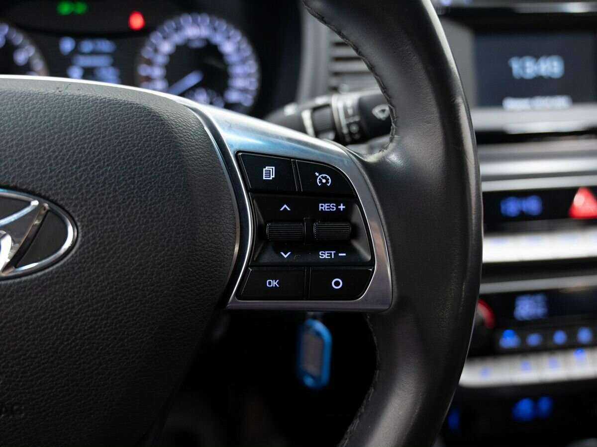 Купить Hyundai Sonata с пробегом. Фото: #18