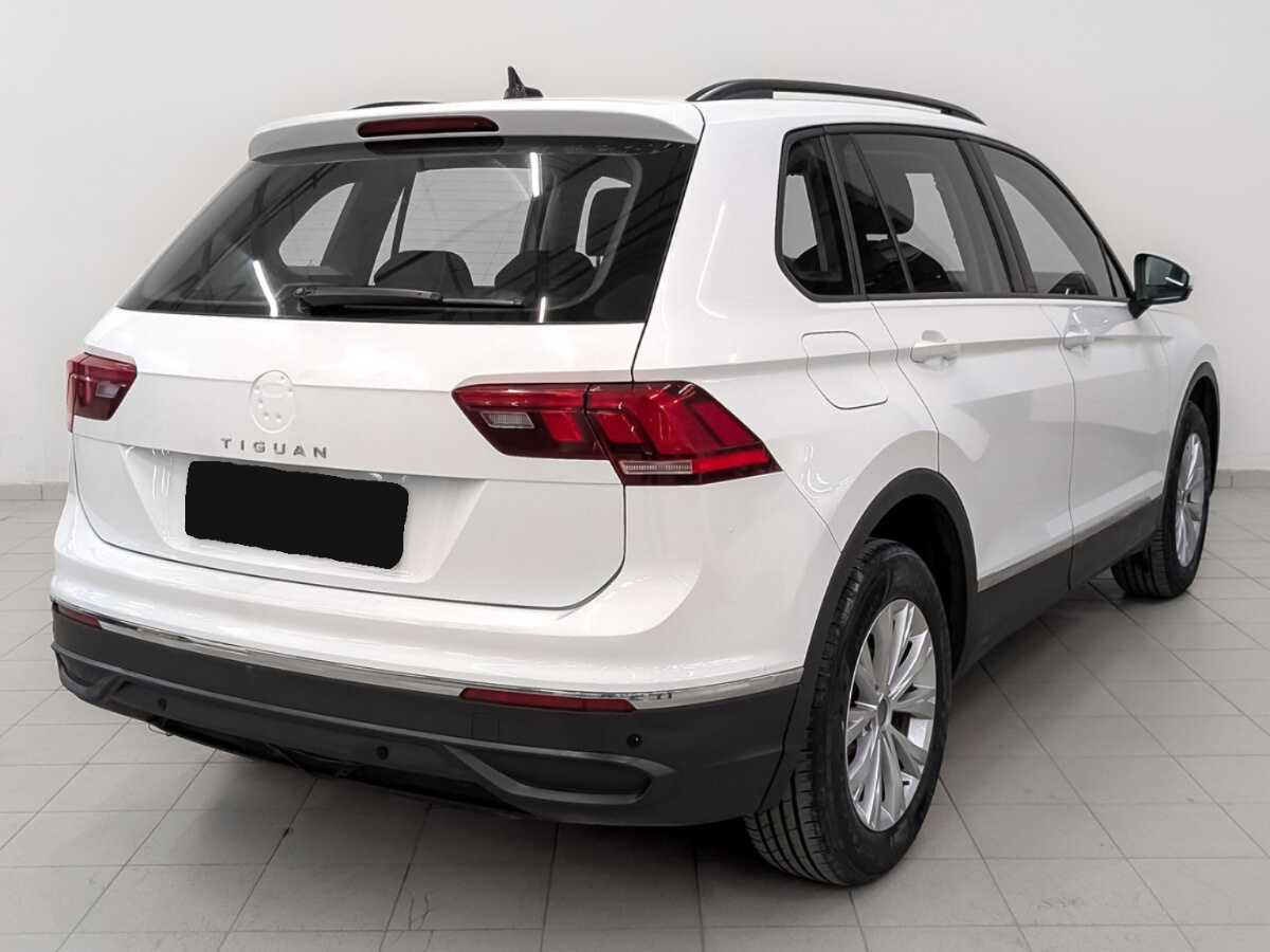 Купить Volkswagen Tiguan с пробегом. Фото: #4