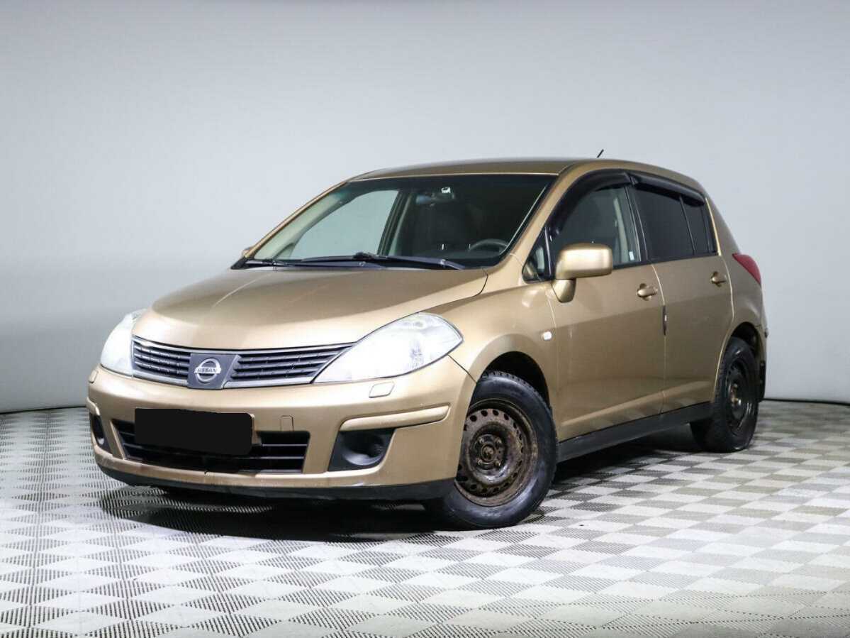 Купить Nissan Tiida с пробегом. Посмотреть фото