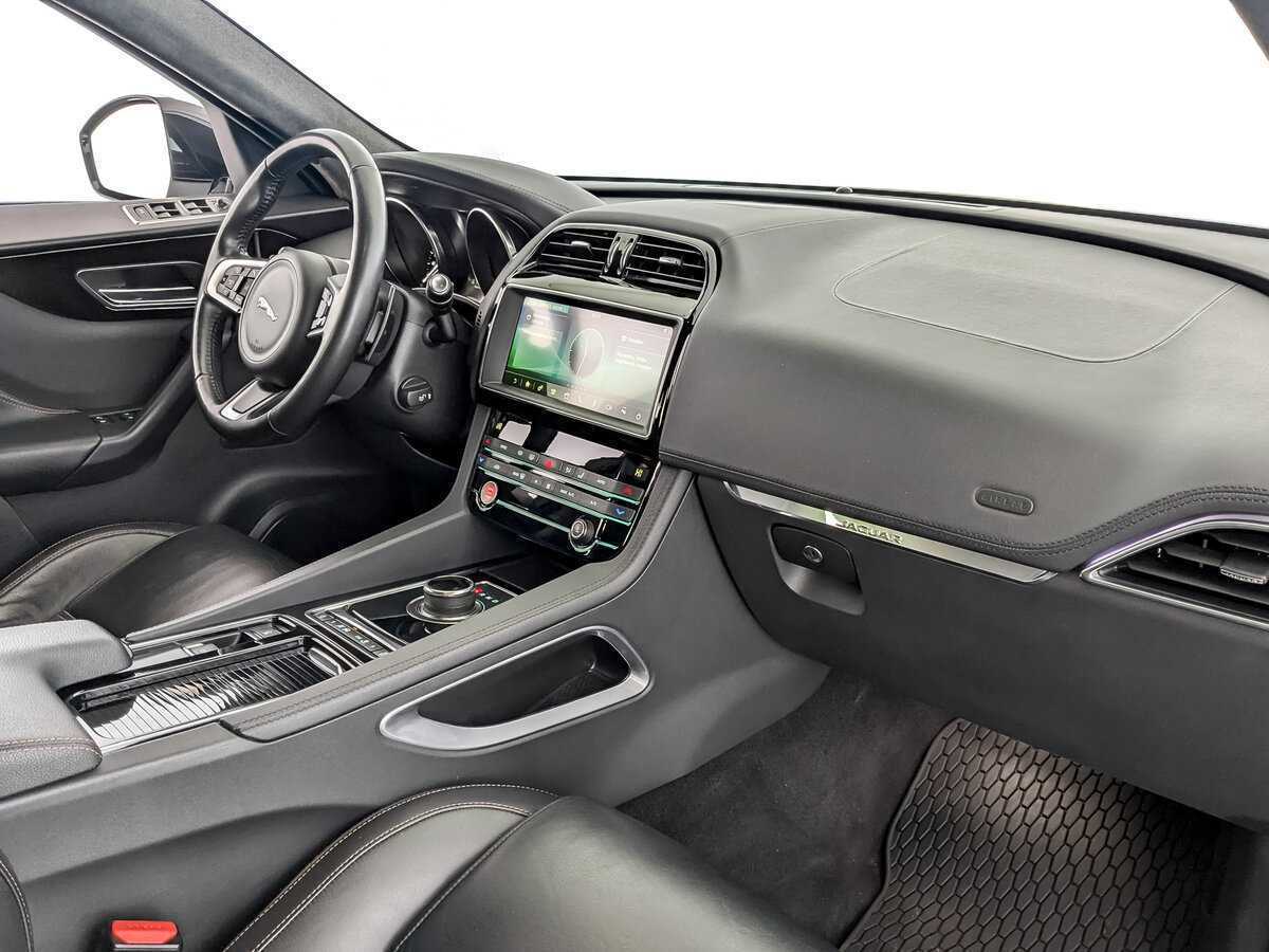 Купить Jaguar F-Pace с пробегом. Фото: #10