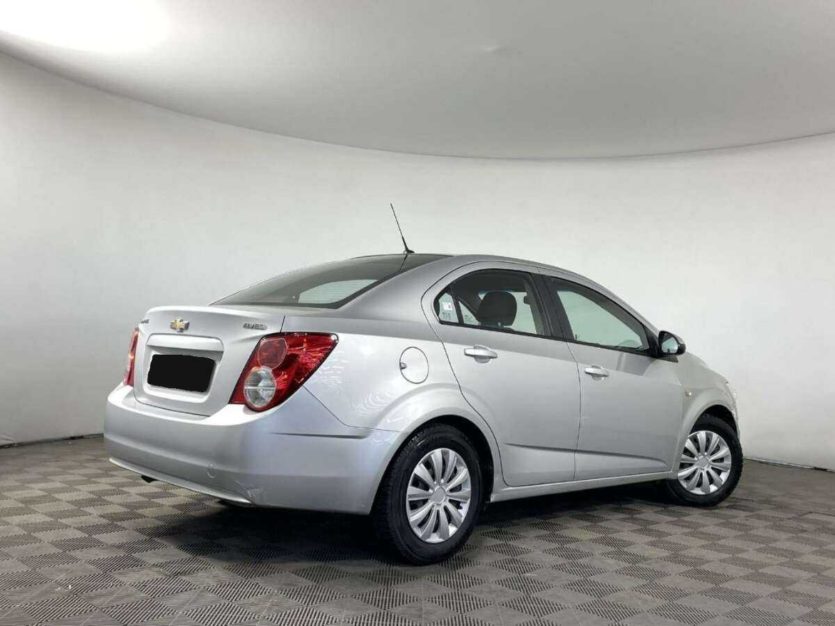 Купить Chevrolet Aveo с пробегом. Фото: #4