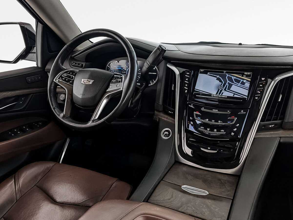 Купить Cadillac Escalade с пробегом. Фото: #21