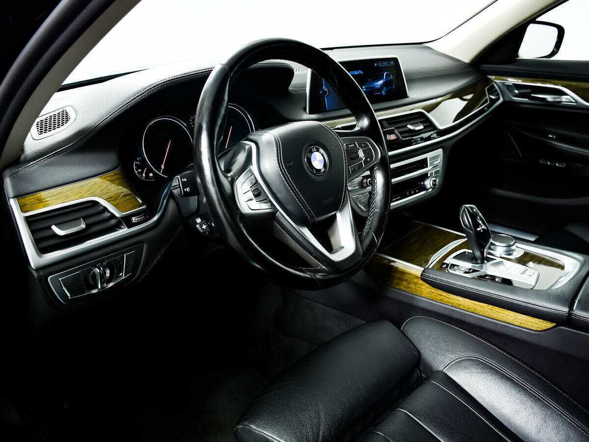 Купить BMW 7 серии с пробегом. Фото: #12