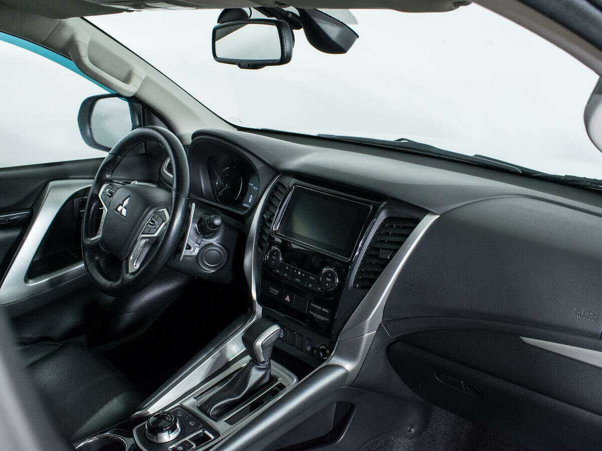 Купить Mitsubishi Pajero Sport с пробегом. Фото: #7