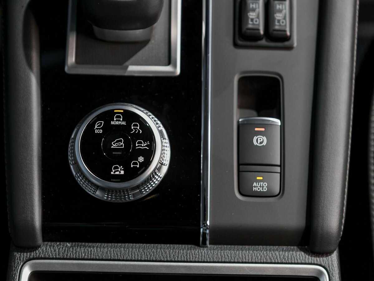 Купить Mitsubishi Outlander с пробегом. Фото: #22