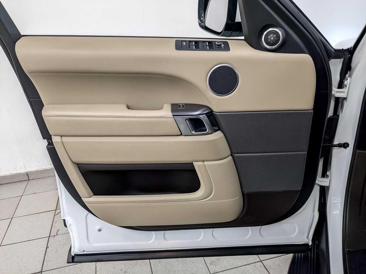 Купить Land Rover Range Rover Sport с пробегом. Фото: #17