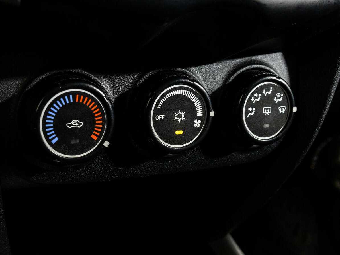 Купить Mitsubishi ASX с пробегом. Фото: #11