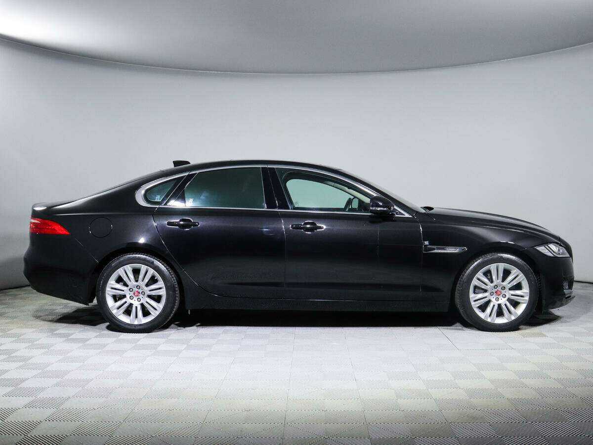 Купить Jaguar XF с пробегом. Фото: #3