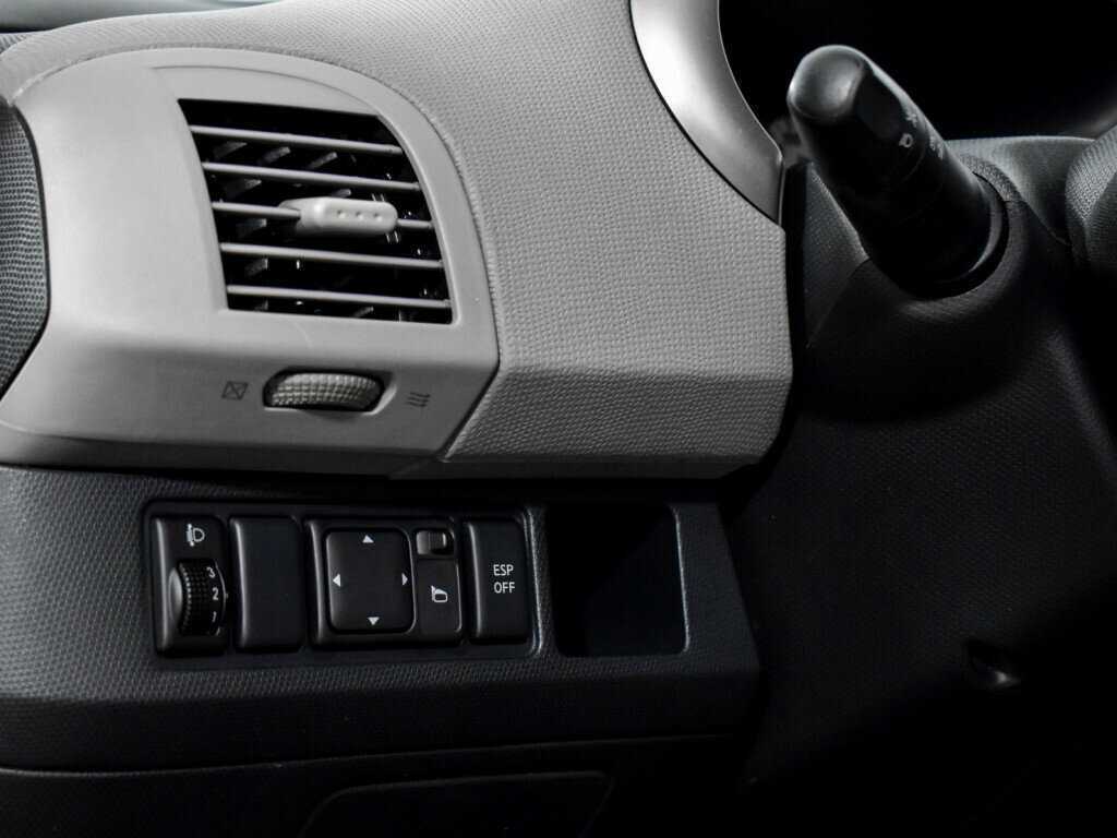 Купить Nissan Micra с пробегом. Фото: #9