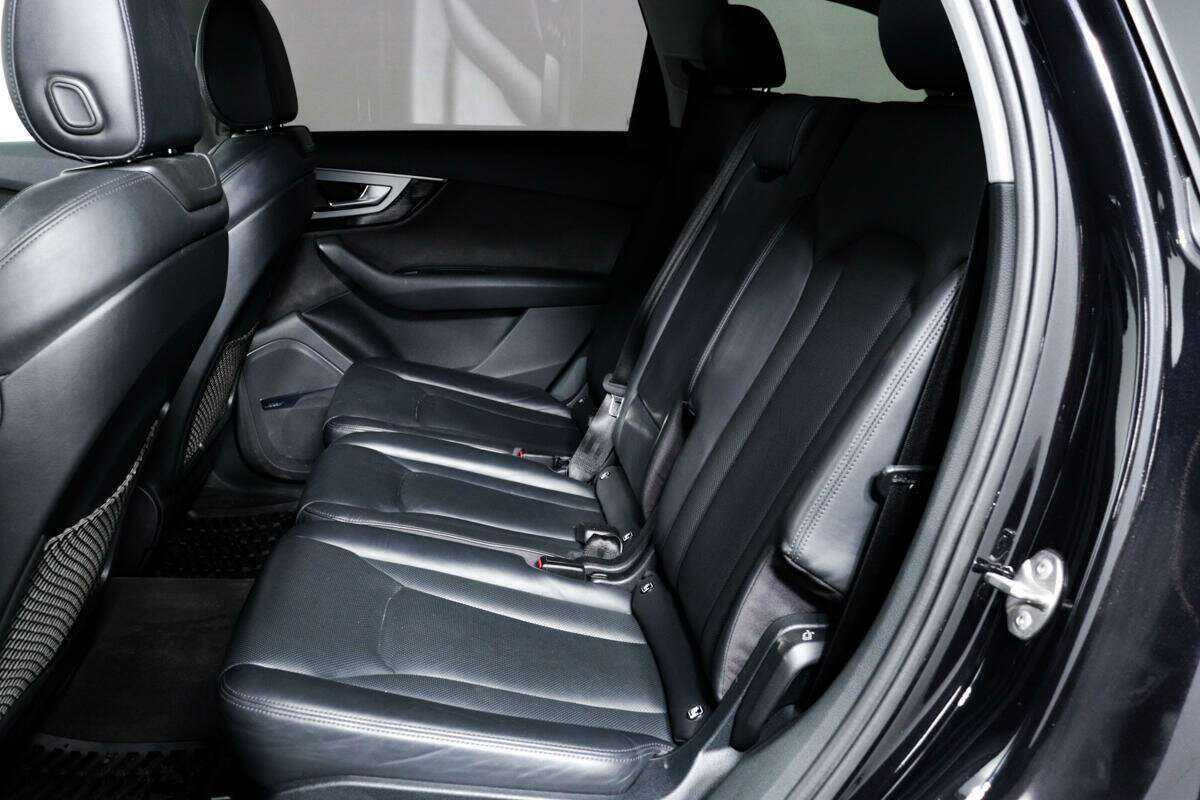 Купить Audi Q7 с пробегом. Фото: #11