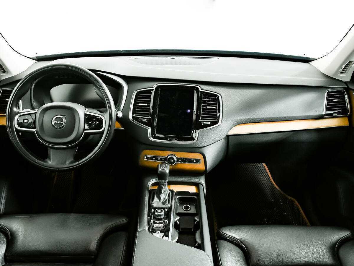 Купить Volvo XC90 с пробегом. Фото: #10