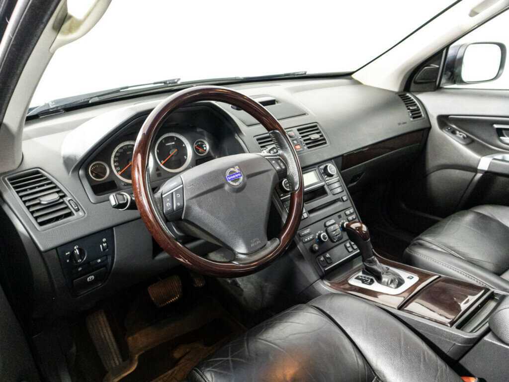 Купить Volvo XC90 с пробегом. Фото: #10