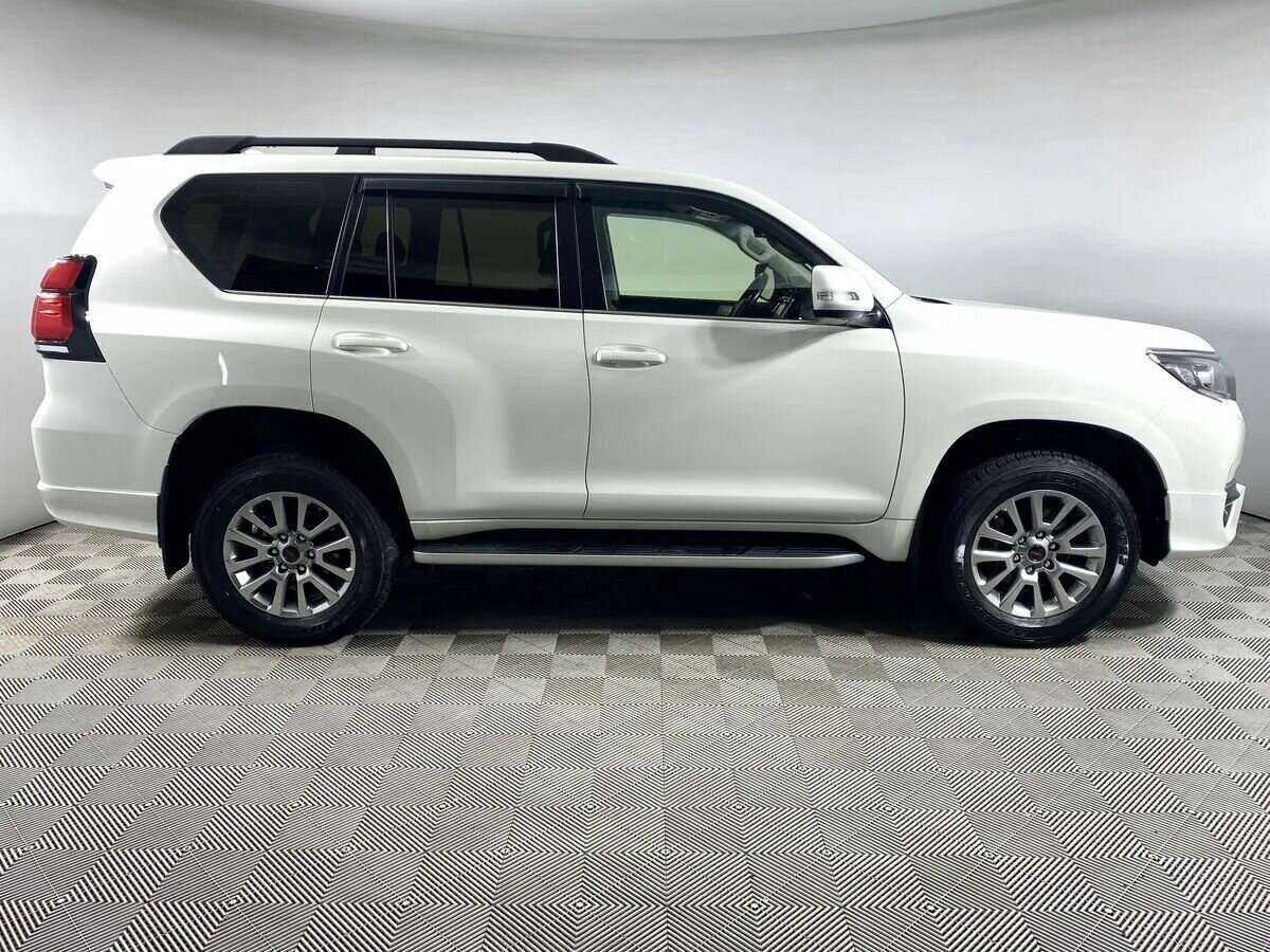 Купить Toyota Land Cruiser Prado с пробегом. Фото: #3