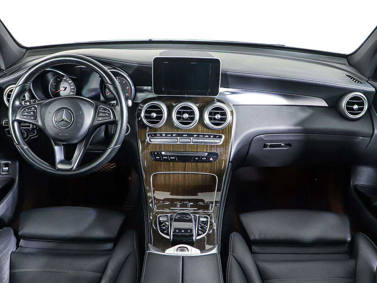Купить Mercedes-Benz GLC с пробегом. Фото: #10