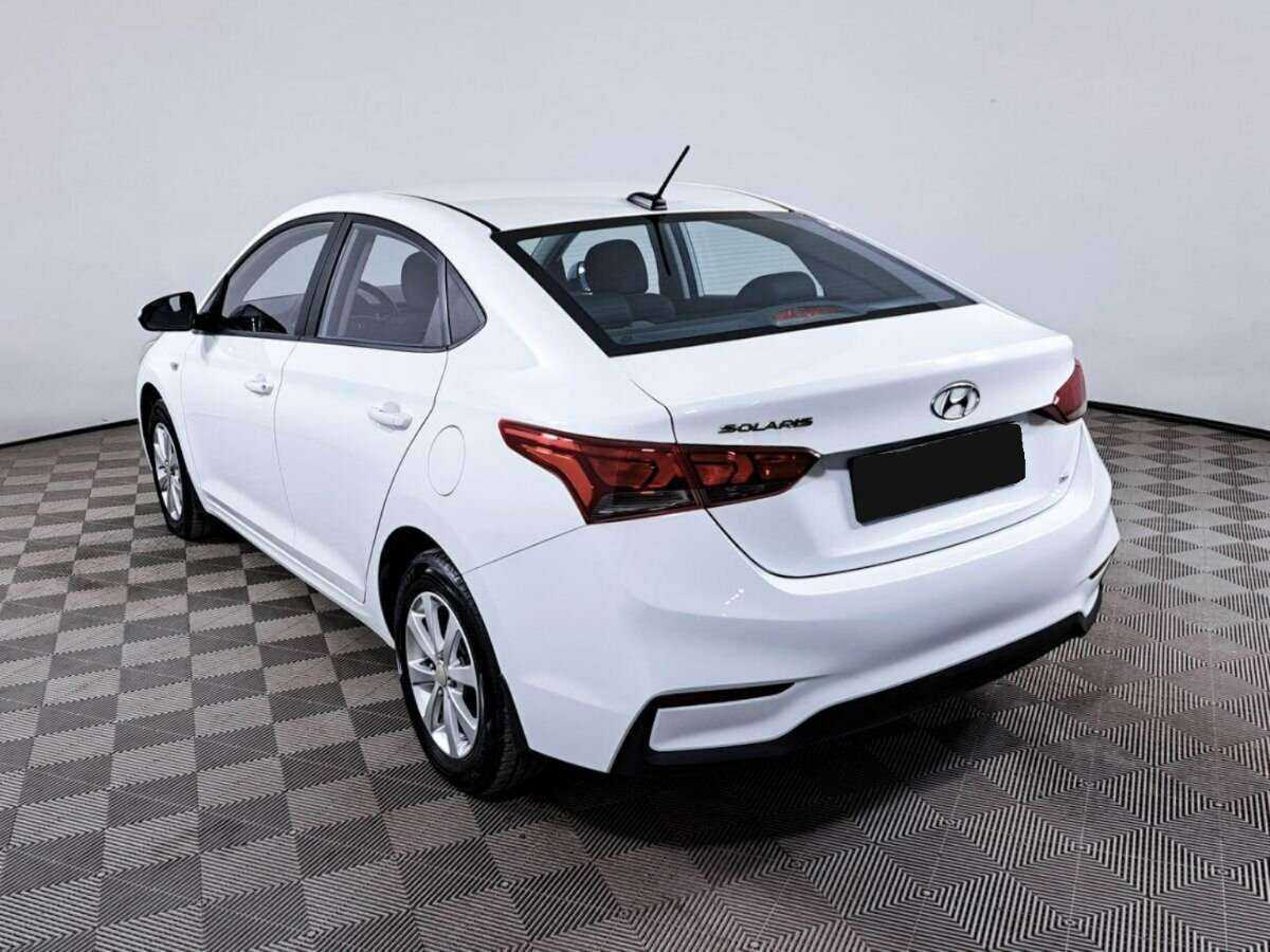 Купить Hyundai Solaris с пробегом. Фото: #5