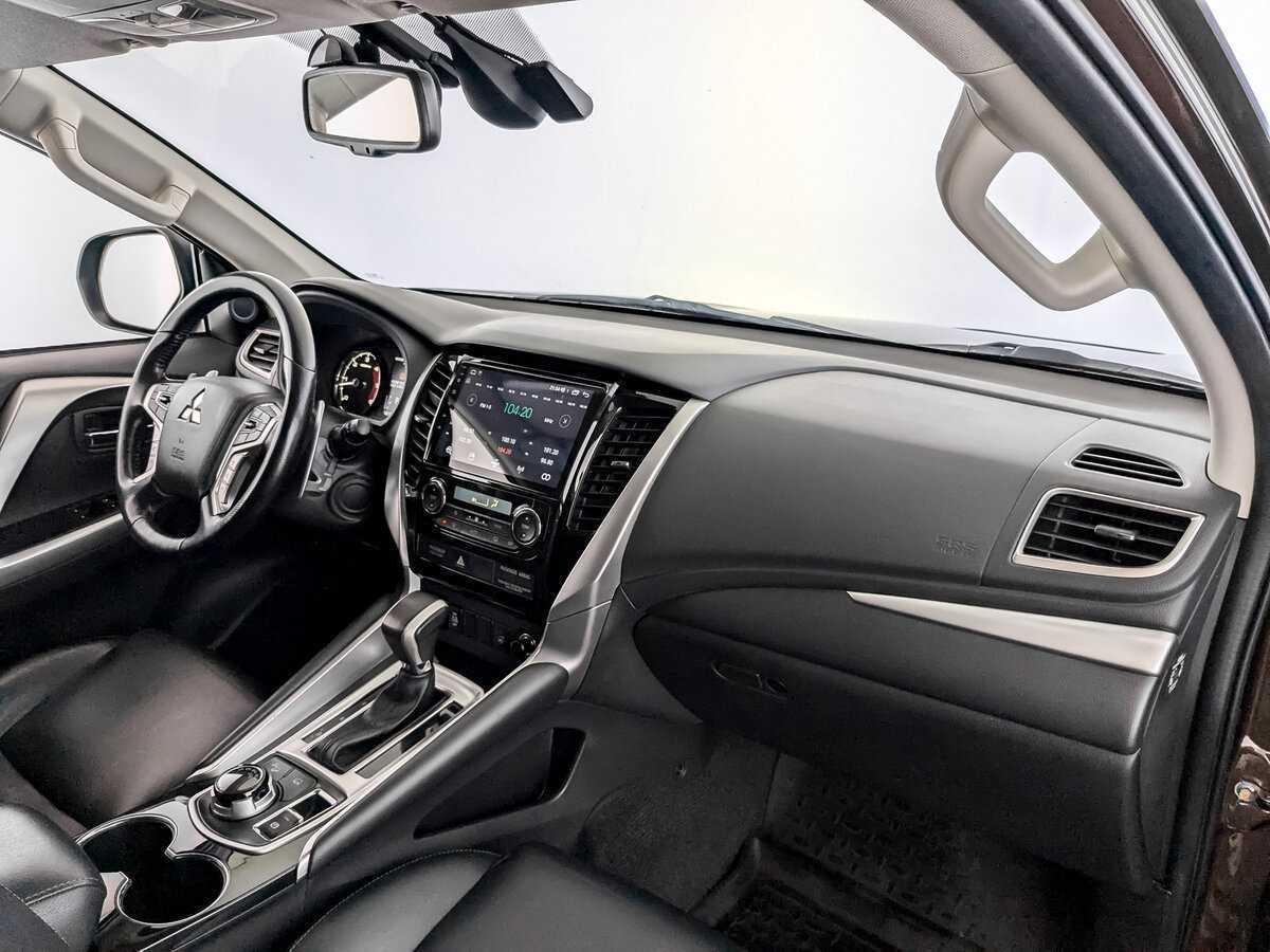 Купить Mitsubishi Pajero Sport с пробегом. Фото: #8