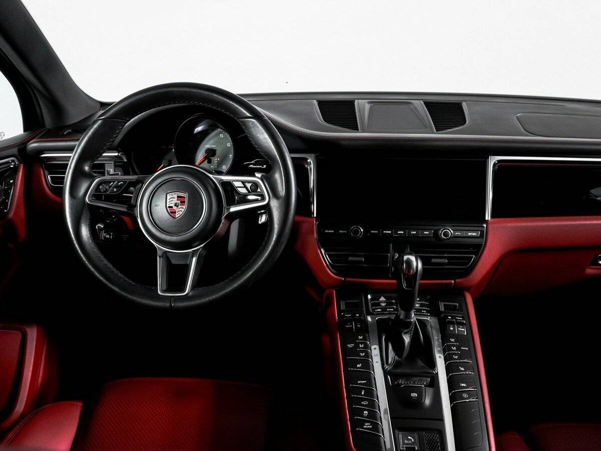 Купить Porsche Macan с пробегом. Фото: #11