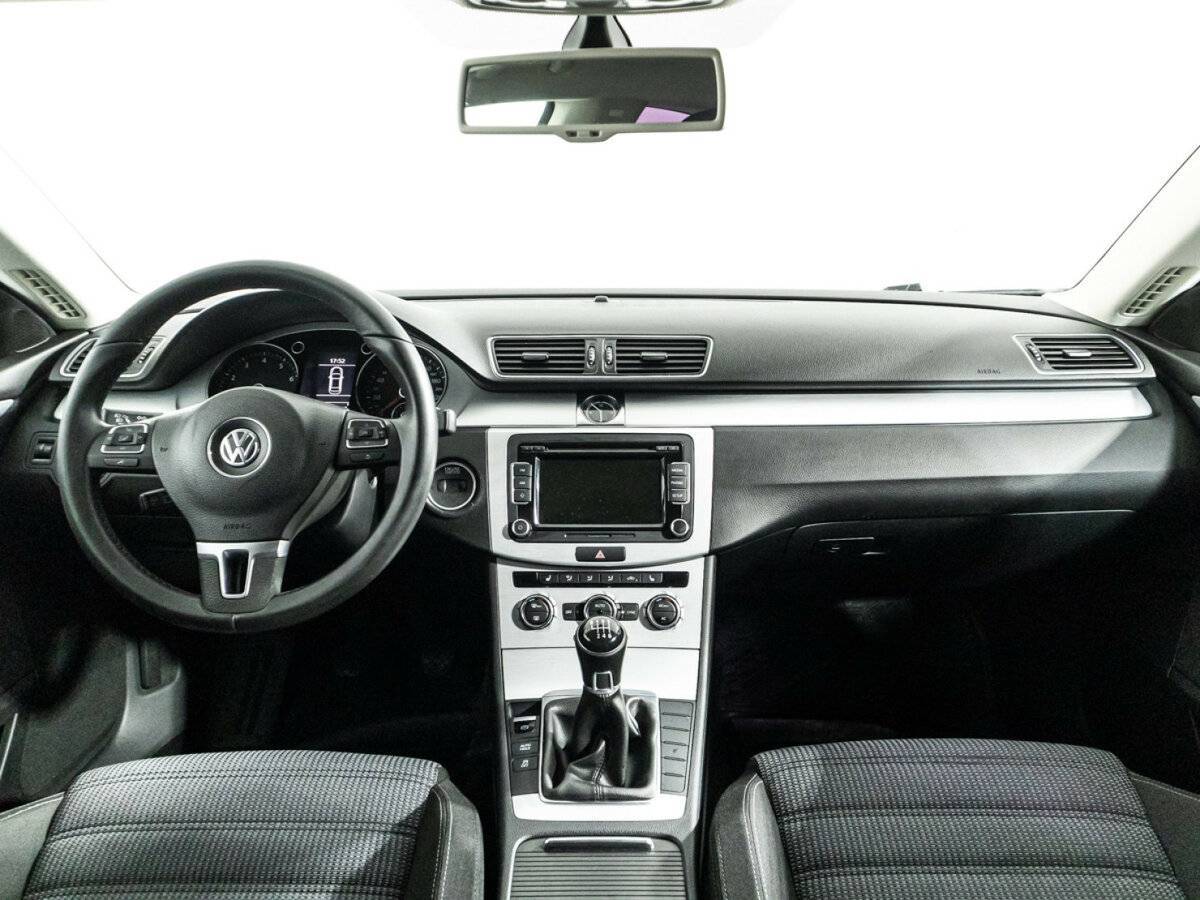 Купить Volkswagen Passat CC с пробегом. Фото: #12