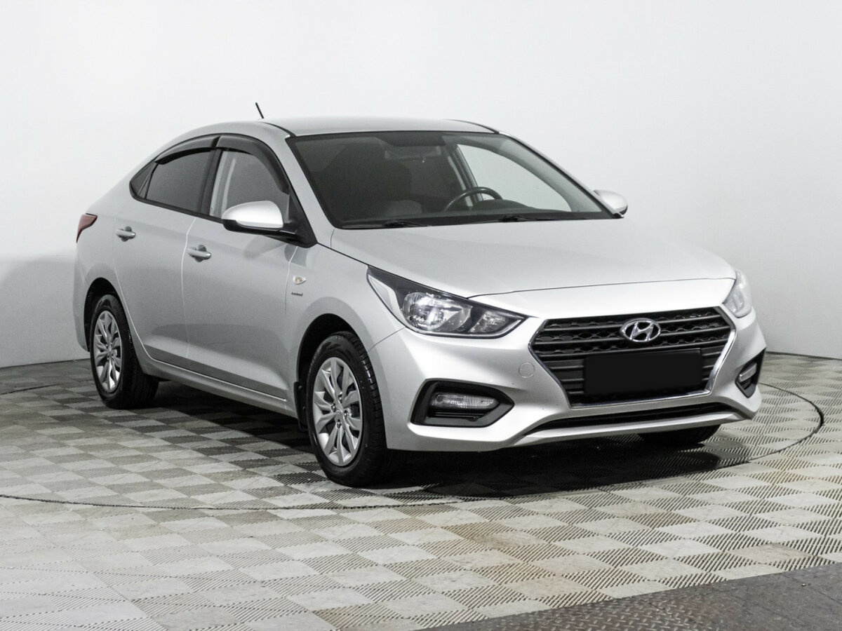 Купить Hyundai Solaris с пробегом. Фото: #2
