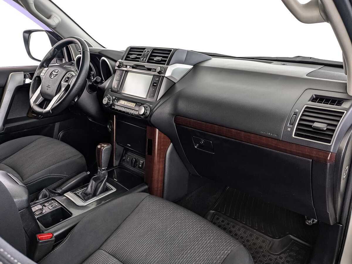 Купить Toyota Land Cruiser Prado с пробегом. Фото: #8