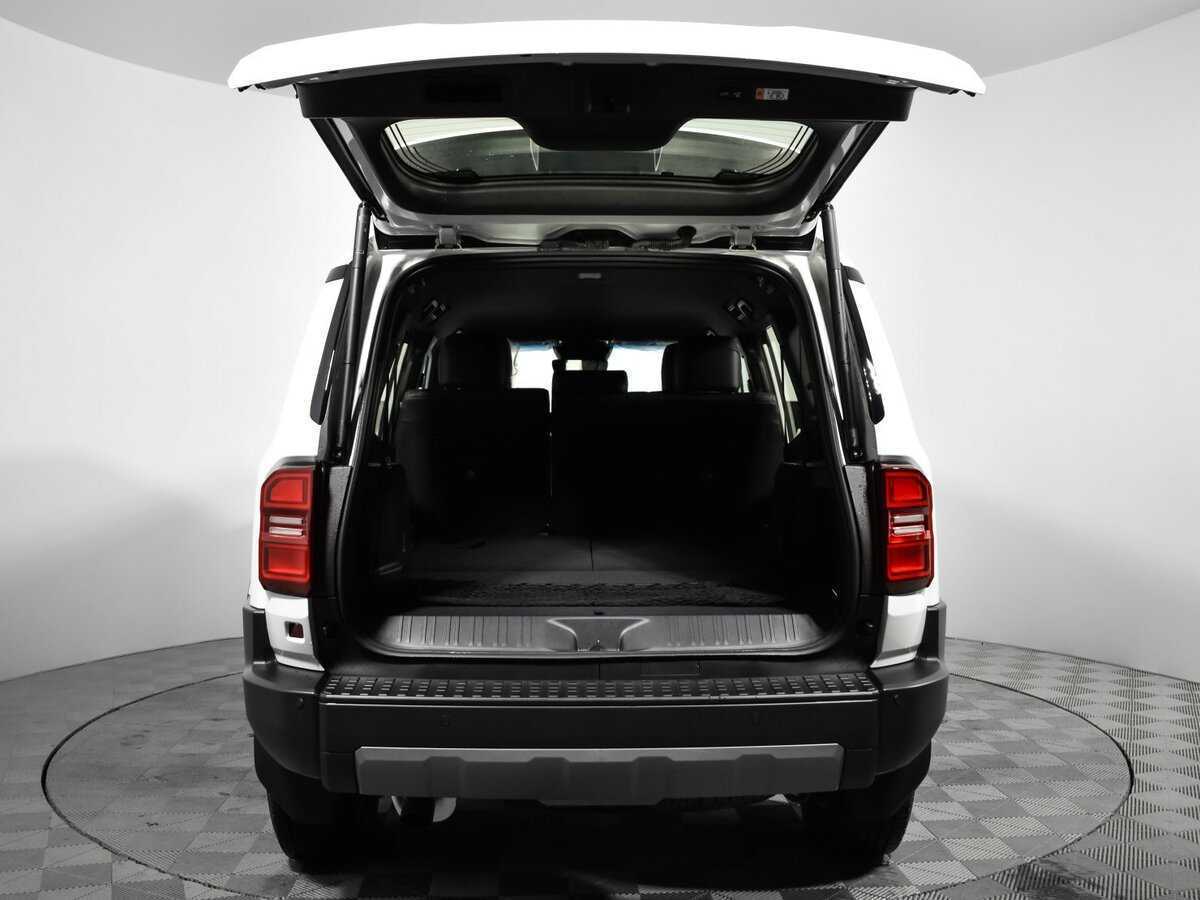 Купить Toyota Land Cruiser Prado с пробегом. Фото: #17