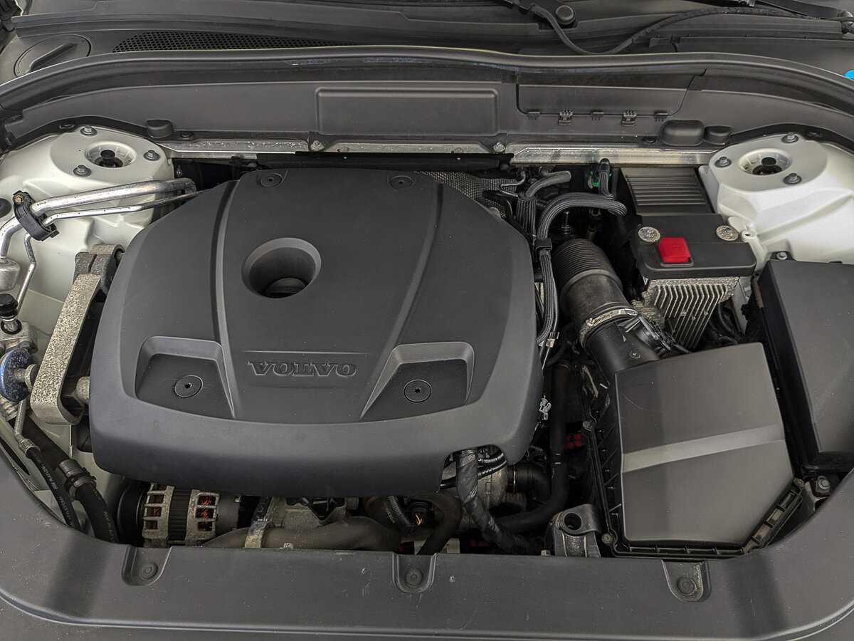 Купить Volvo XC60 с пробегом. Фото: #8