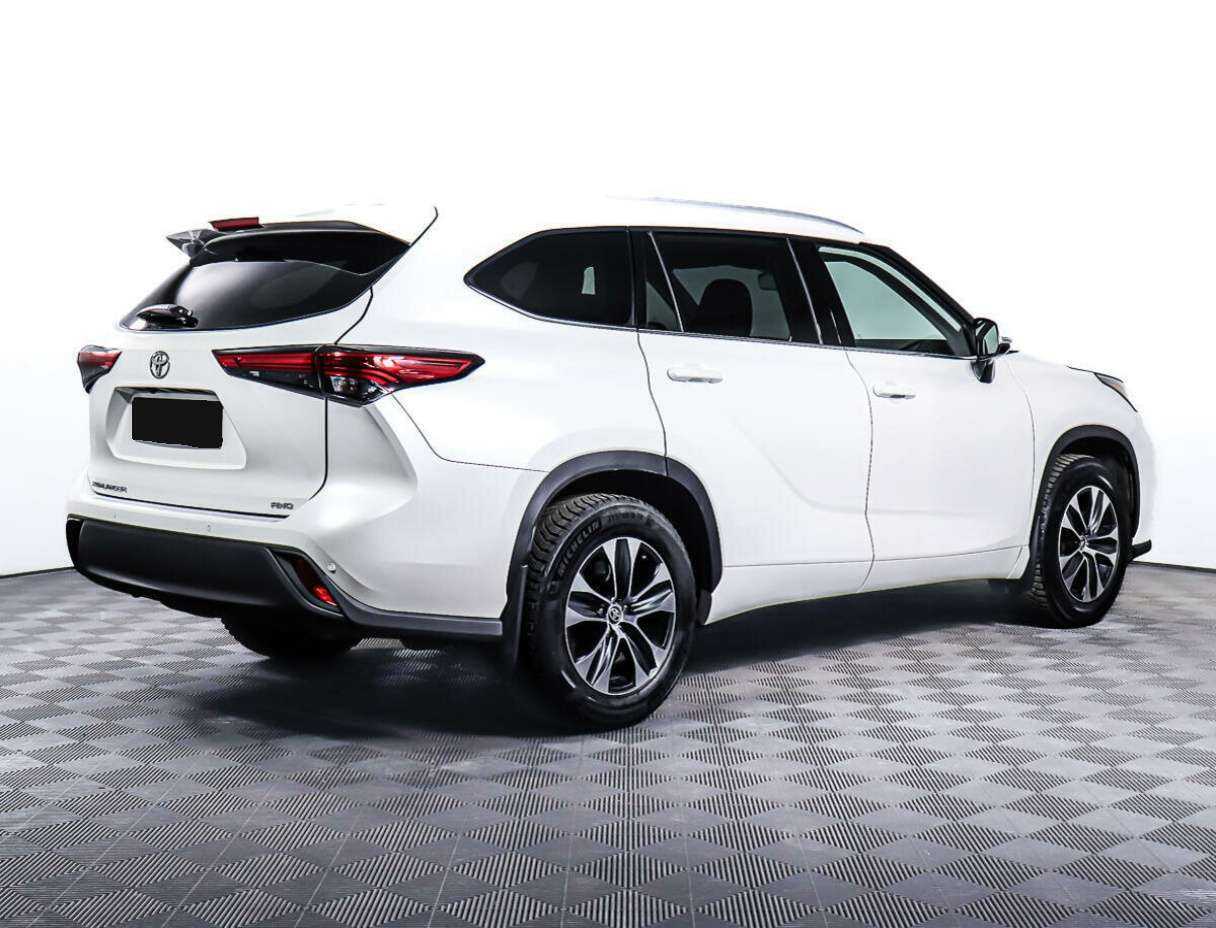 Купить Toyota Highlander с пробегом. Фото: #4