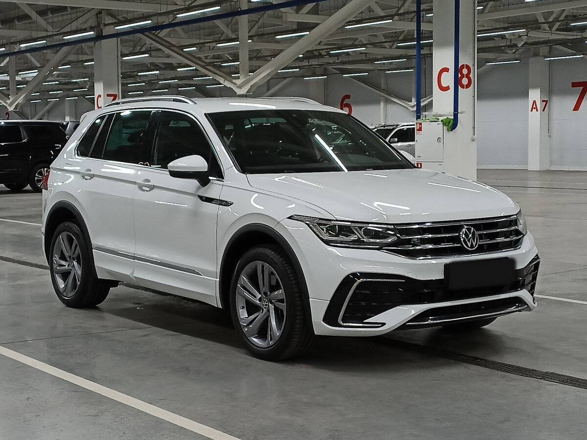 Купить Volkswagen Tiguan с пробегом. Фото: #2