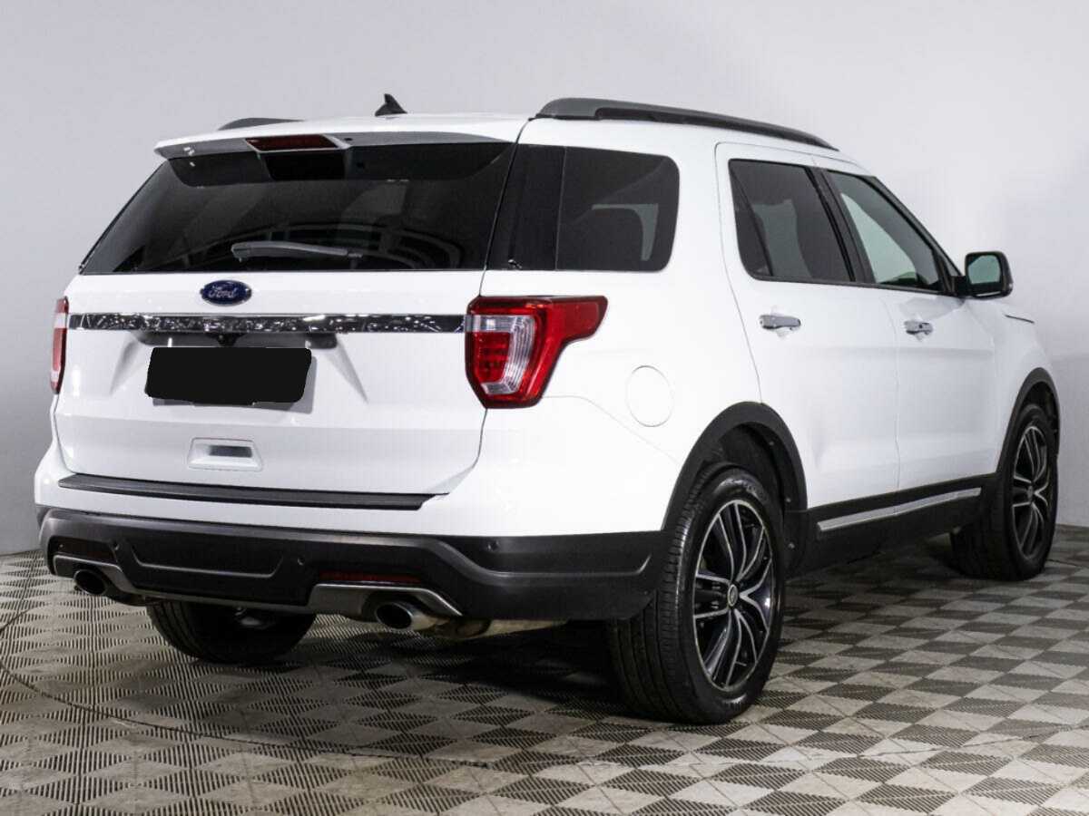 Купить Ford Explorer с пробегом. Фото: #4