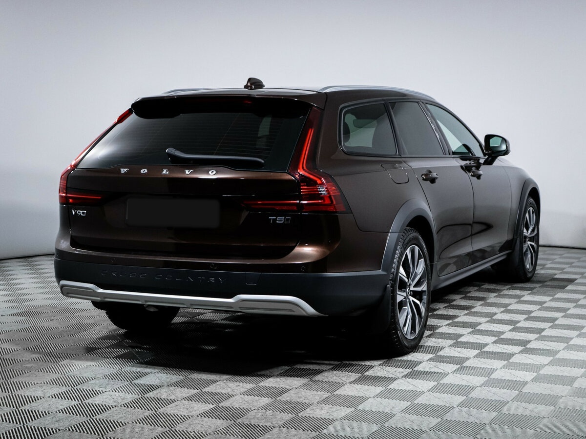 Купить Volvo V90 Cross Country с пробегом. Фото: #4