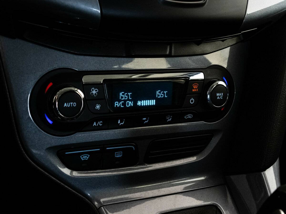 Купить Ford Focus с пробегом. Фото: #9