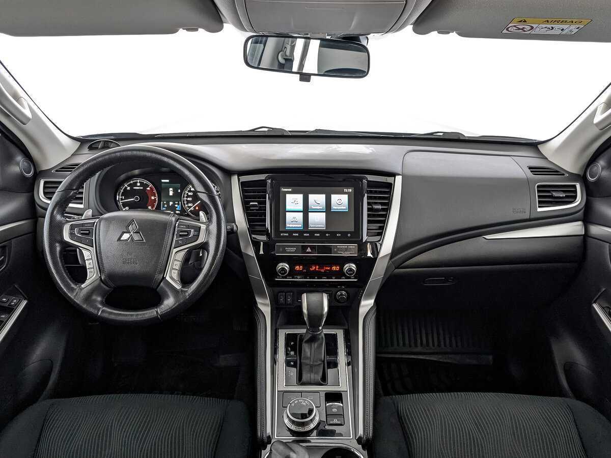 Купить Mitsubishi Pajero Sport с пробегом. Фото: #12