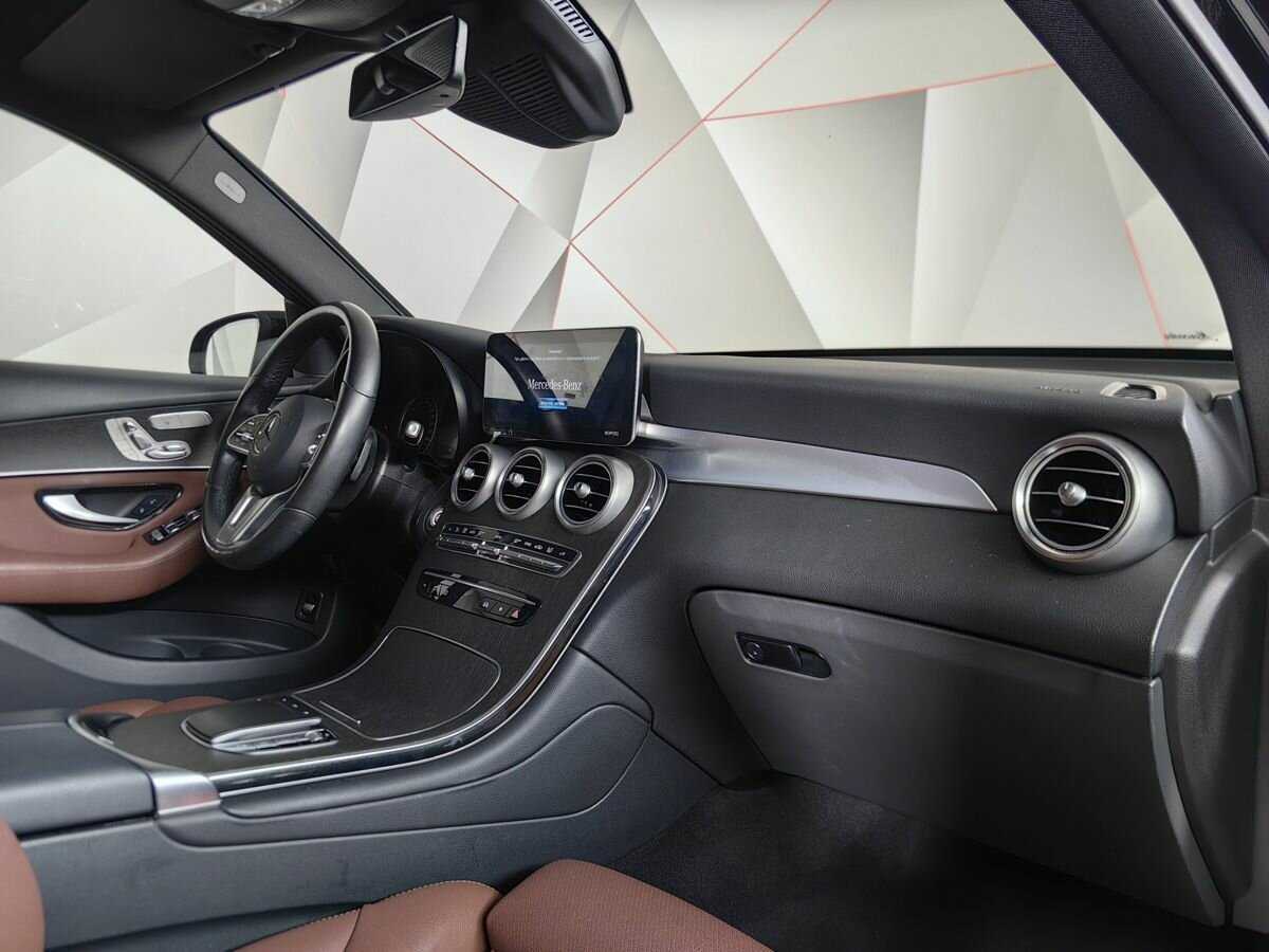 Купить Mercedes-Benz GLC с пробегом. Фото: #8