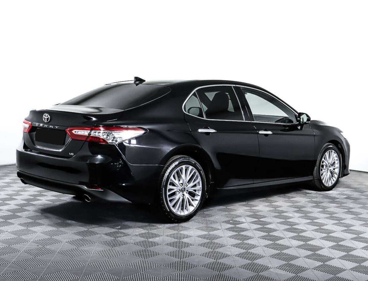 Купить Toyota Camry с пробегом. Фото: #4
